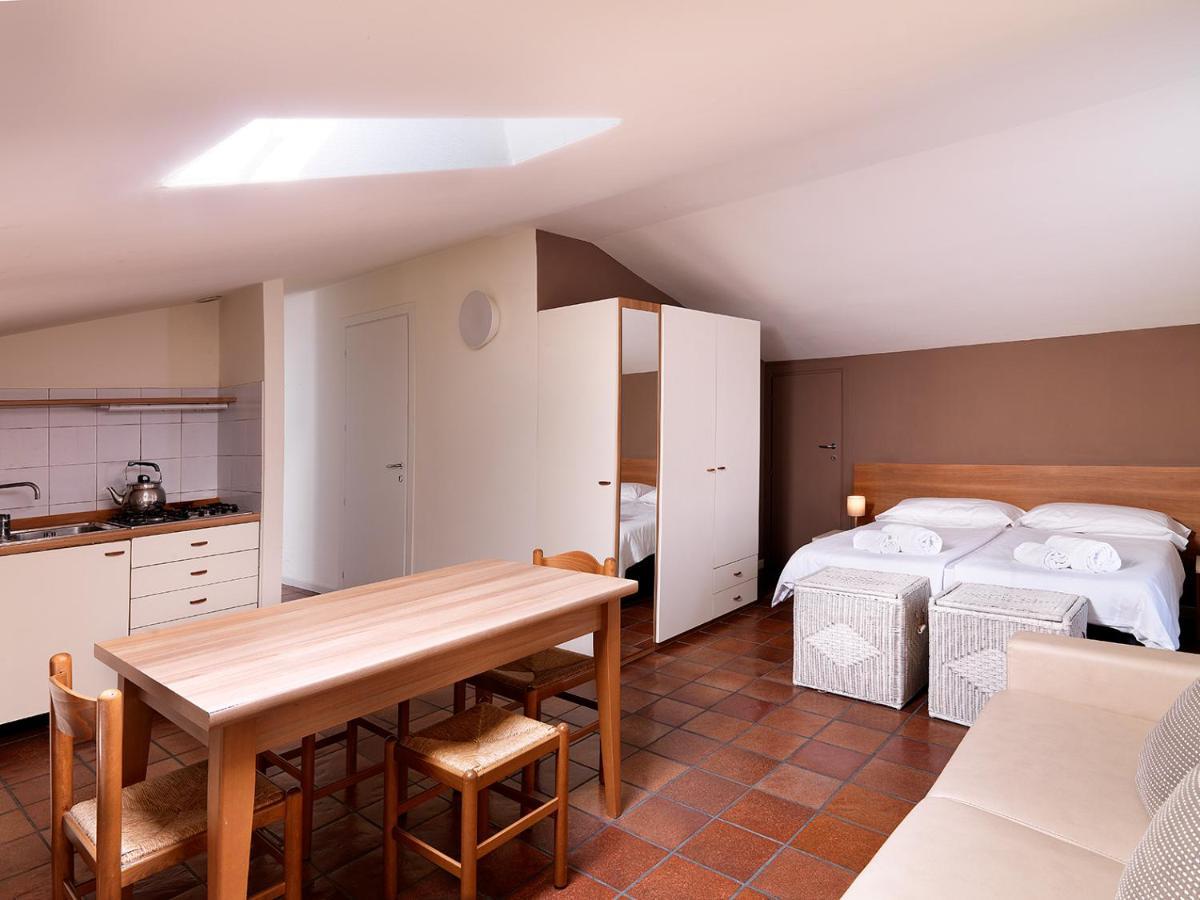 Residence Il Melograno Manerba del Garda Exterior foto